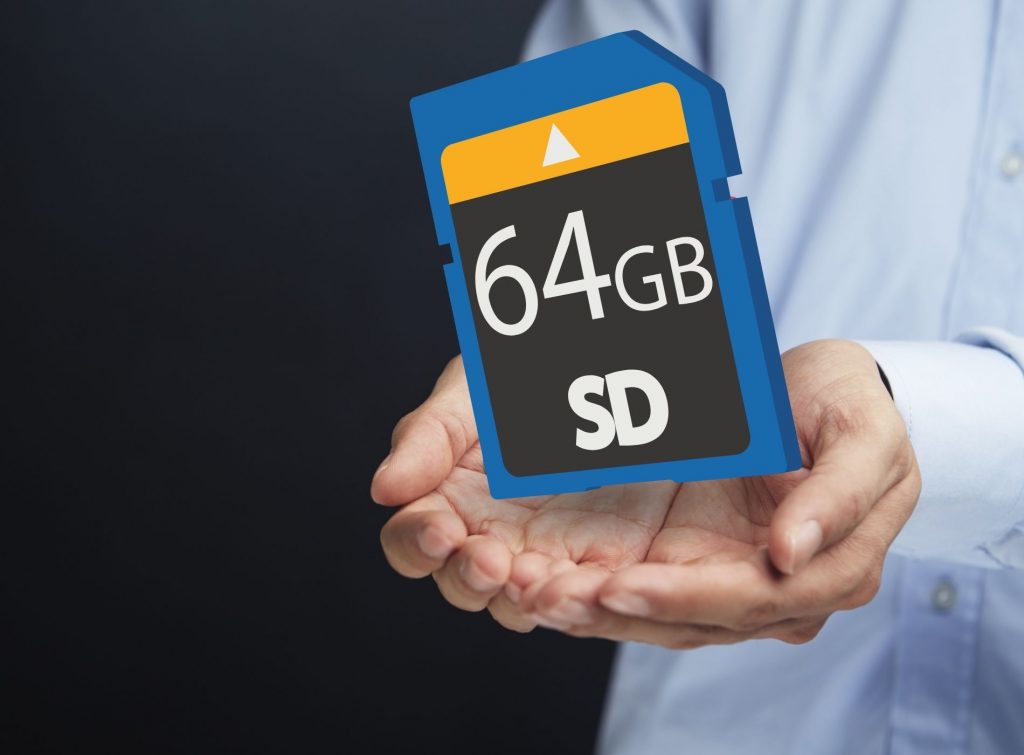 almacenamiento interno y tajeta micro sd de gran espacio disponible para tables windows