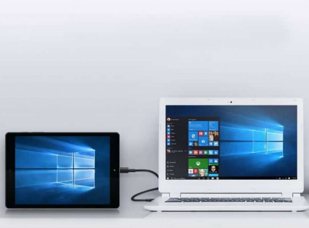 Tablet conectada a pc mediante cable USB