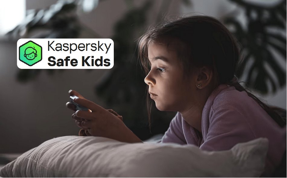 Niña utiliza móvil con control parental Kaspersky