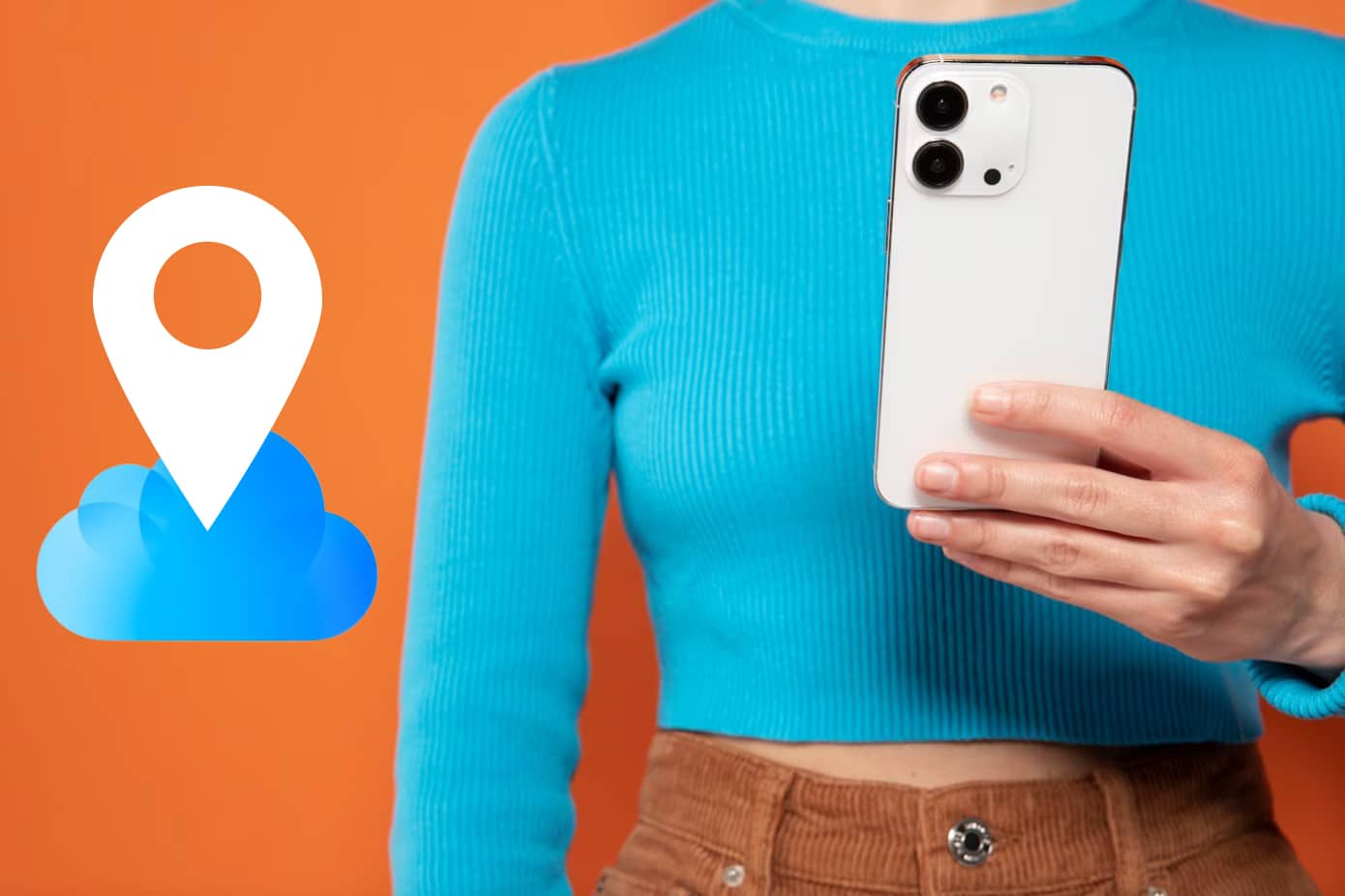 mujer sosteniendo un iPhone que est'a siendo rastreado a través del iCloud